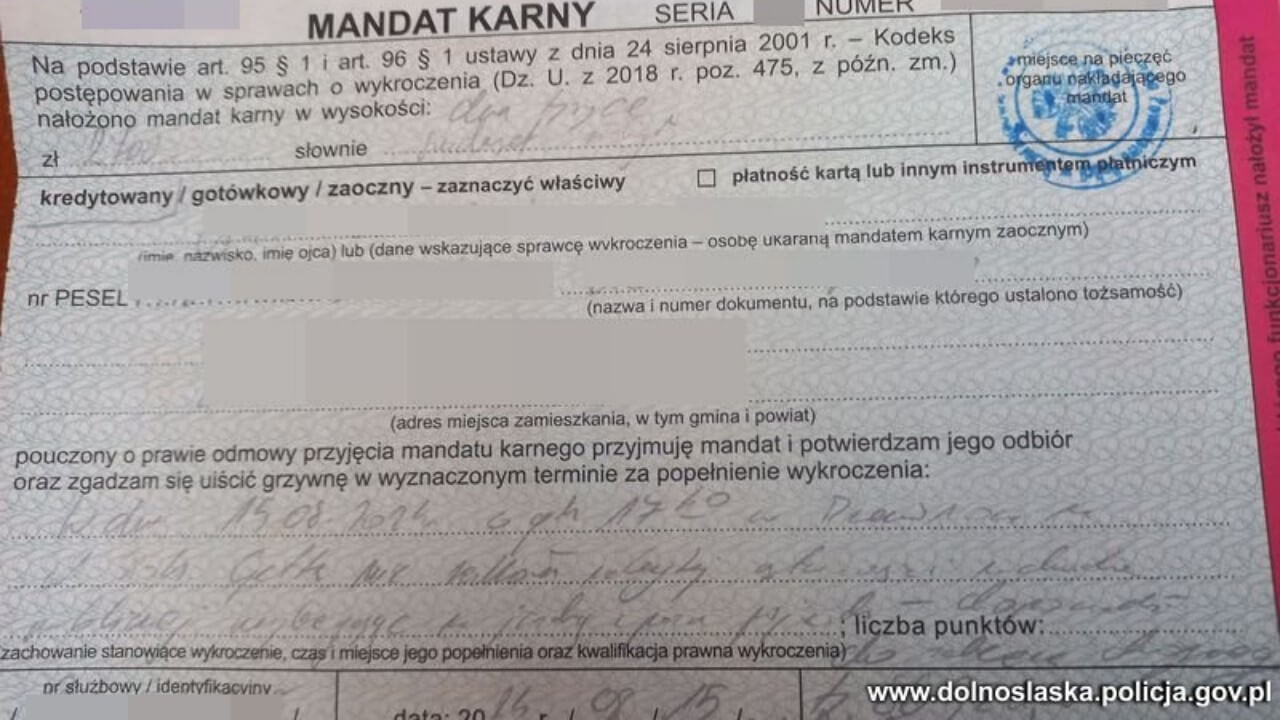 Wypadek w Dzierżoniowie: Potrącony pieszy ukarany grzywną