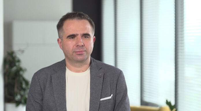 Aplikacja mObywatel zyskuje nowe funkcjonalności – mStłuczka jeszcze w tym roku Jacek Siemiończyk, zastępca dyrektora generalnego w Centralnym Ośrodku Informatyki