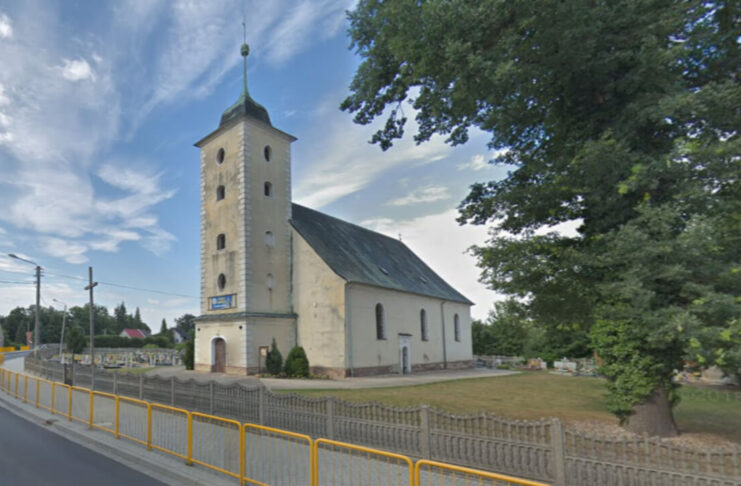 Kościół w Lesznie Dolnym