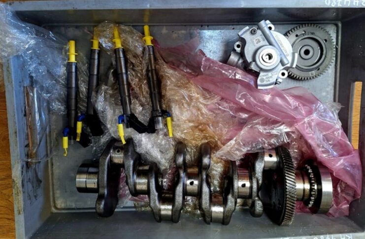 Kradzione części samochodowe z fabryki w Jaworze