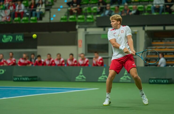 Polska przegrywa z Koreą 0:2 w Pucharze Davisa po pierwszym dniu rywalizacji w Zielonej Górze Maks Kaśnikowski podczas spotkania z Koreą Płd. w Zielonej Górze