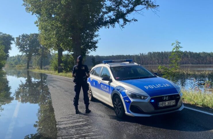 Sytuacja powodziowa w powiecie nowosolskim: zamknięte drogi i mosty. „Może zaistnieć konieczność ewakuacji” Fala powodziowa w powiecie nowosolskim: zamknięte drogi i mosty - „Może zaistnieć konieczność ewakuacji”